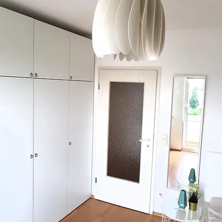 Gemuetliches 1-zi Apartment, Balkon נירנברג